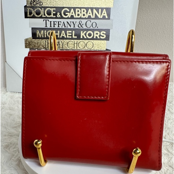 SALVATORE FERRAGAMO Red Vara Bow Compact Wallet - Picture 3 of 6